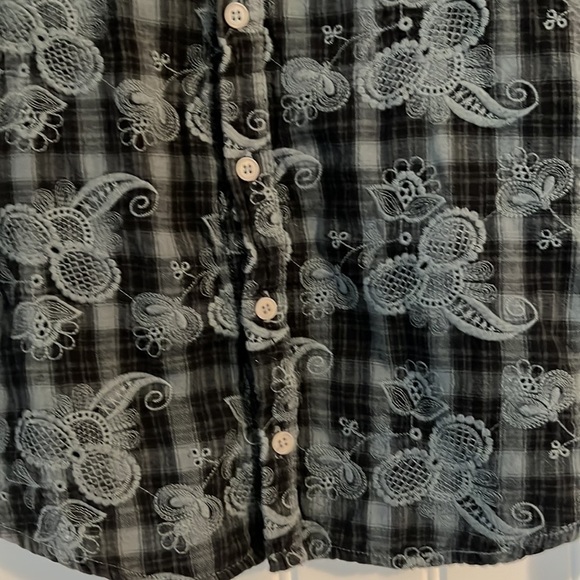 CP Shades Eyelet Embroidered Button Down Shirt Small - Picture 2 of 6